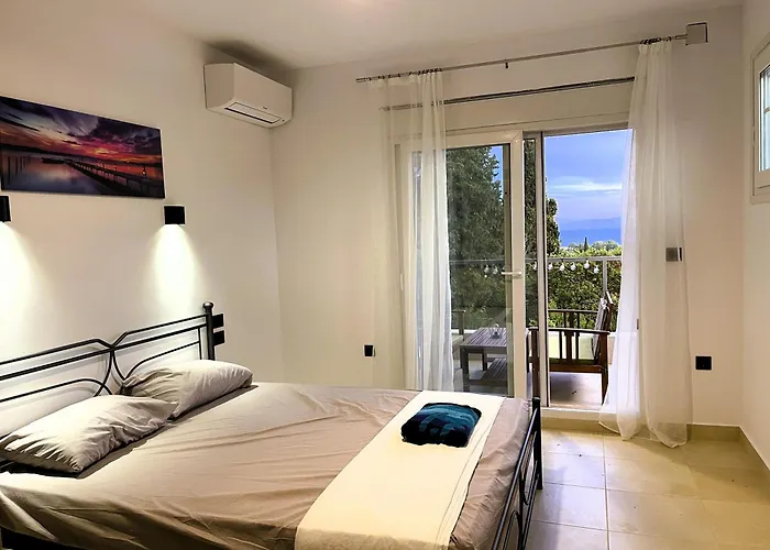 Nyaraló Nina Ágios Márkos