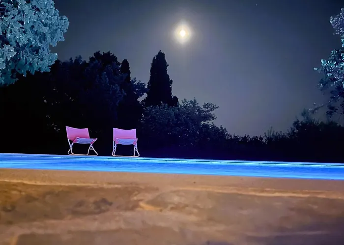 Nina * Ágios Márkos