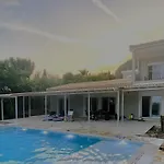 Nina * Ágios Márkos